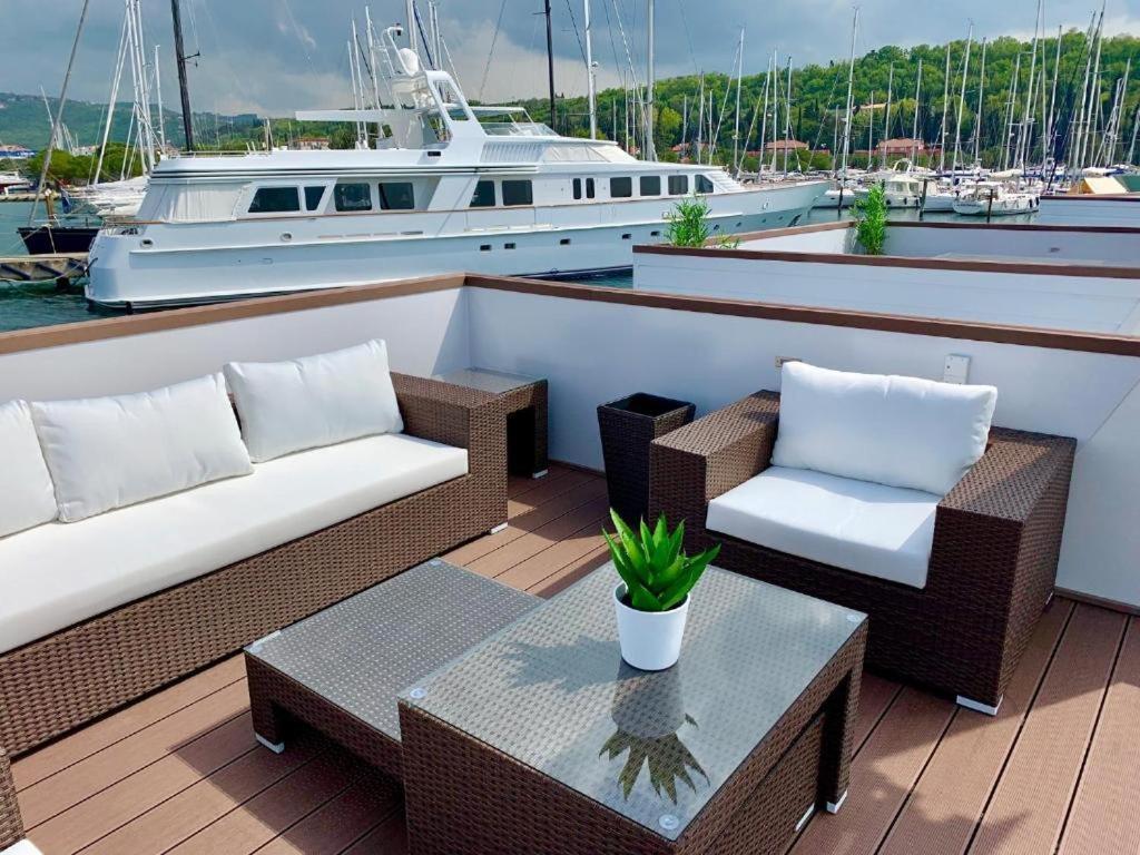 Floating Sea House Aurora Villa Portoroz Luaran gambar