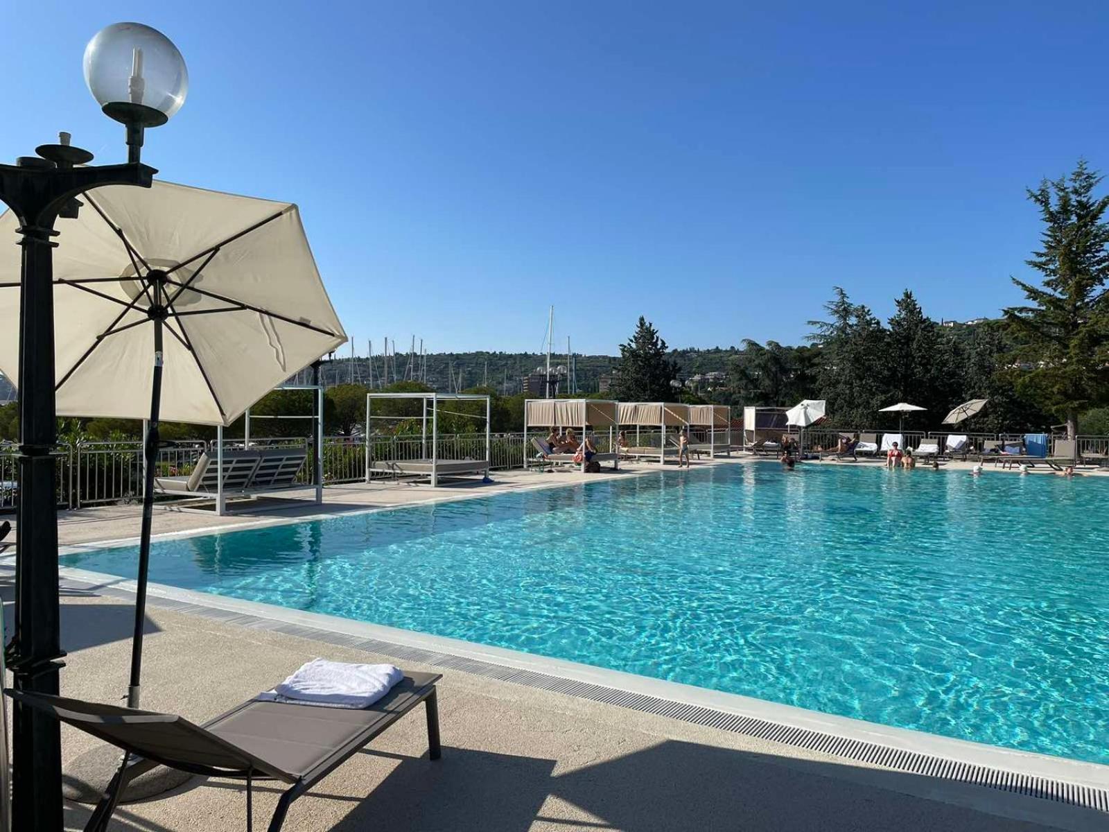 Floating Sea House Aurora Villa Portoroz Luaran gambar